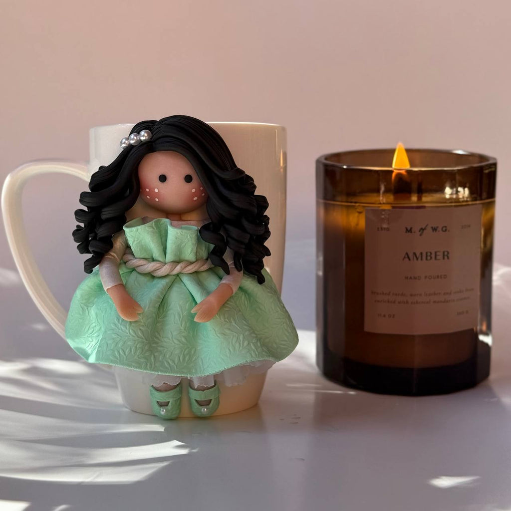 Minimal Face Doll Mug