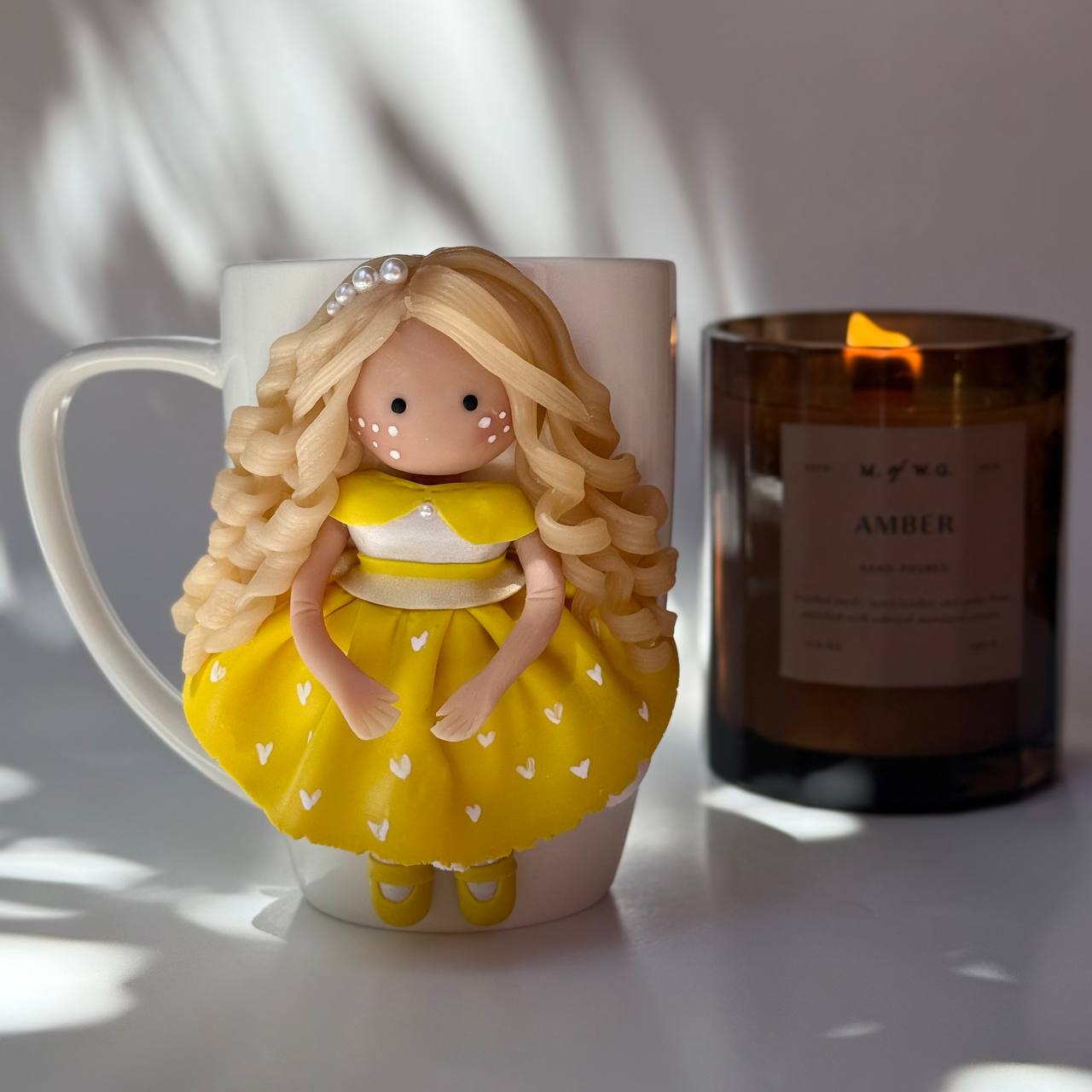 Minimal Face Doll Mug